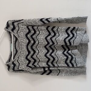 Maurice's Sweater (NWOT)